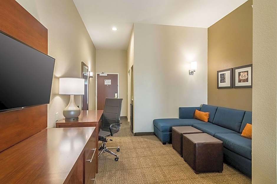 Comfort Suites Meridian And I-40