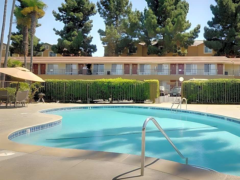 Hotel E Real