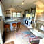 Stunning Shepherds Hut with Superb Views & Fire Pit near a Superb Gastro Pub