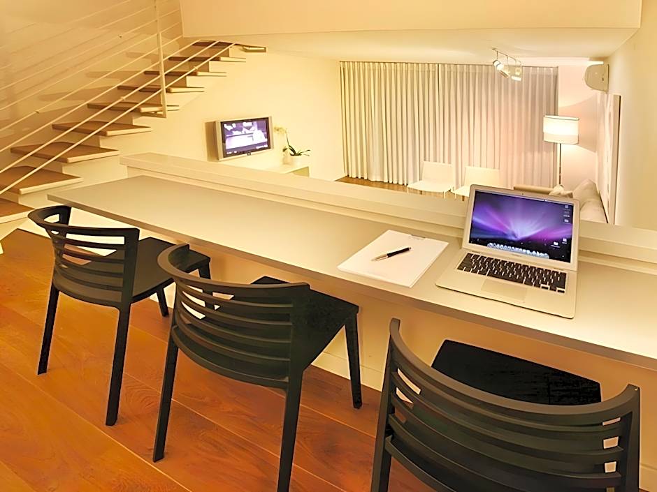 Marine Heights Suites Hotel