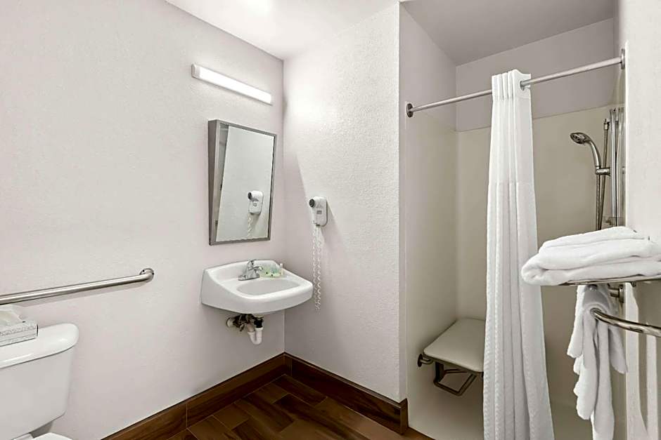 Quality Inn Merrimack - Nashua