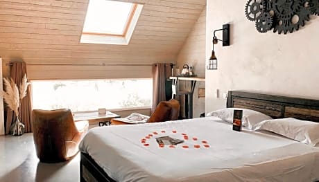 King Suite with Spa Bath