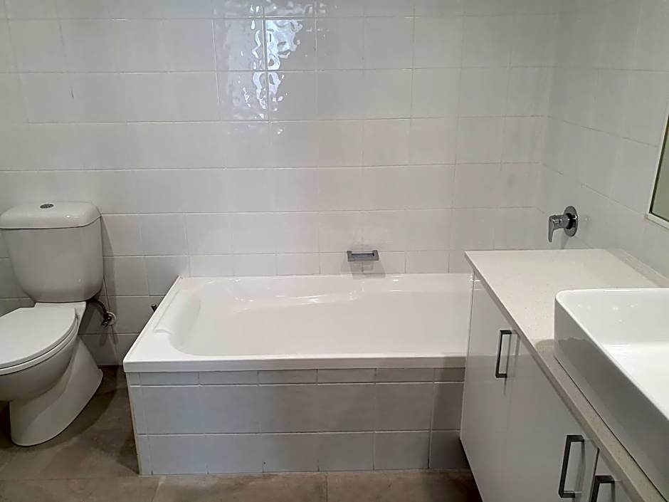 Kirra Beach Apartments