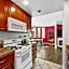 Beverly Hills Chic 2 bed 2bath with Patio and Parking 309