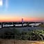 Microtel Inn & Suites by Wyndham Quincy Downtown/River Area