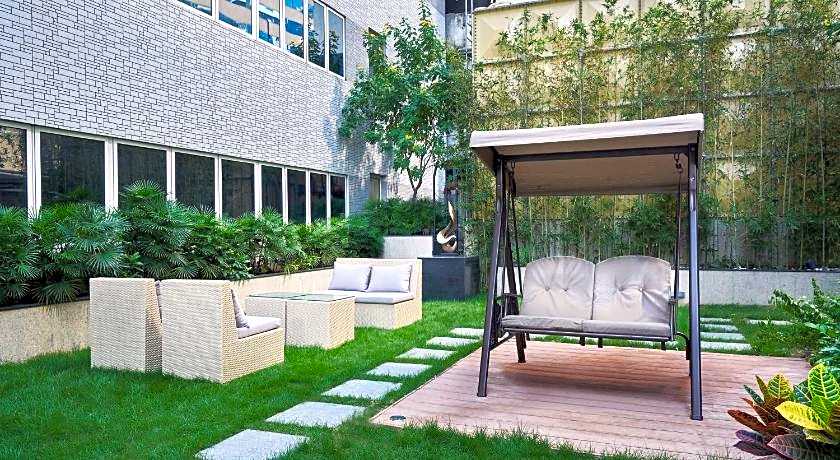 Hotel Ease Tsuen Wan