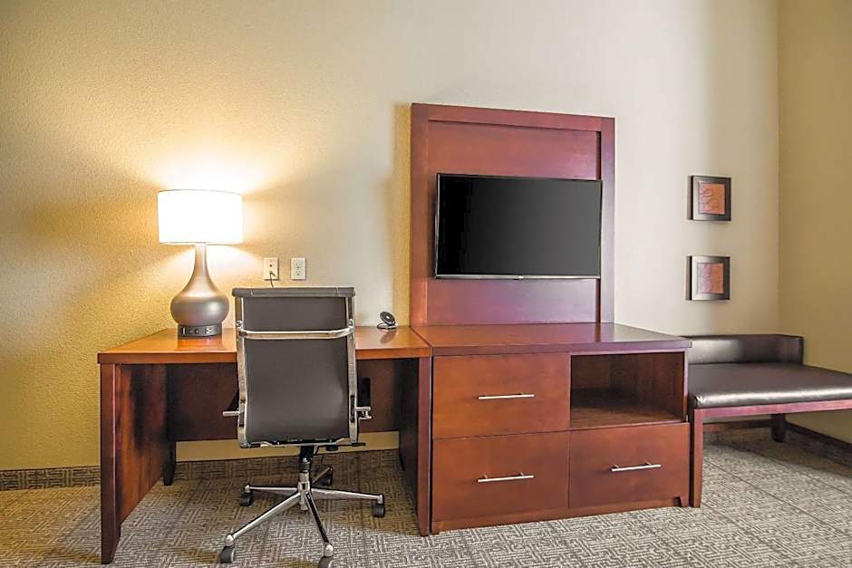 Comfort Suites Dodge City