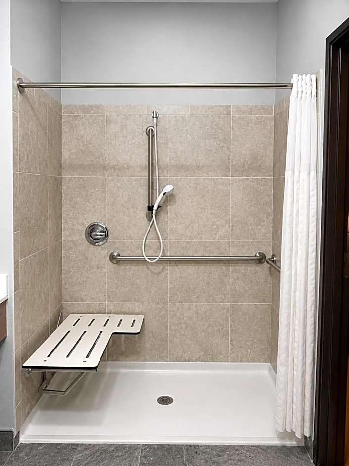 Microtel Inn & Suites by Wyndham Midland