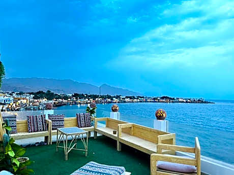 Bungalow with Sea View