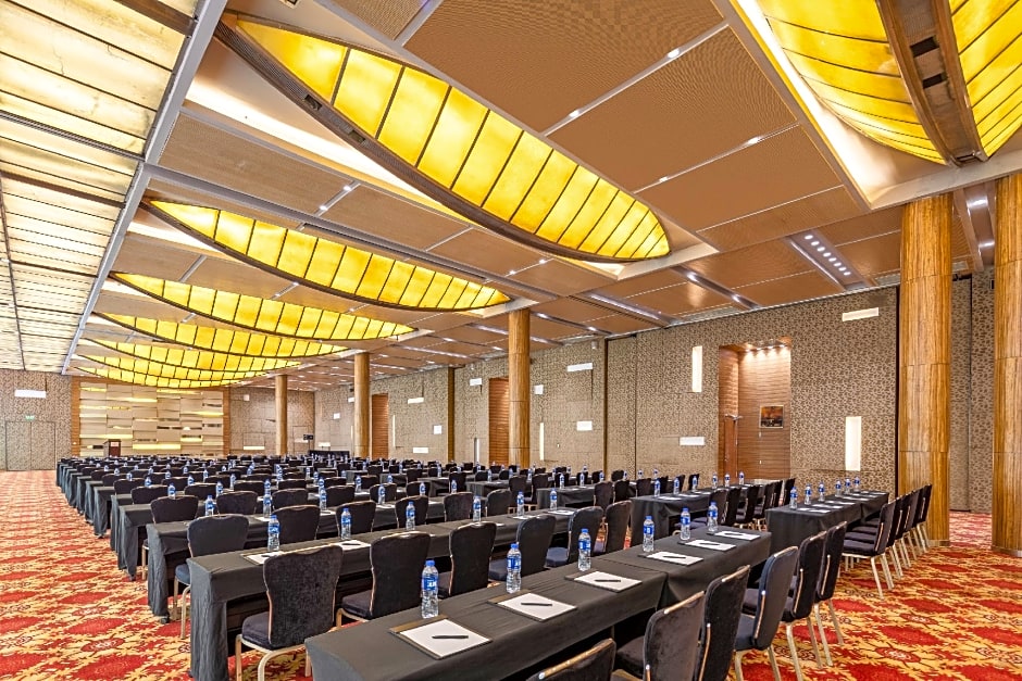 Rezen Hotel Tianjin Binhai