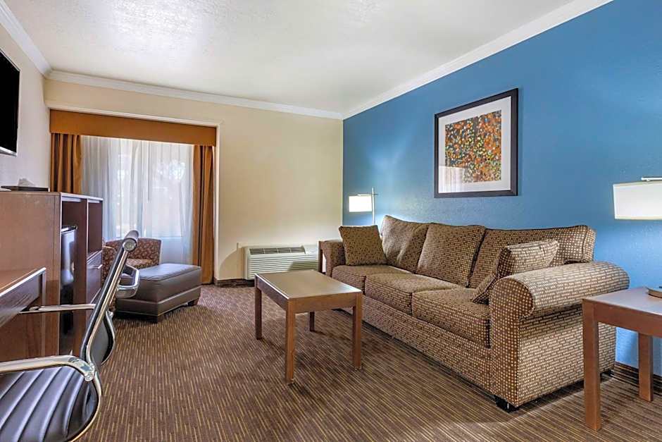 Best Western Airport Albuquerque Innsuites Hotel & Suites