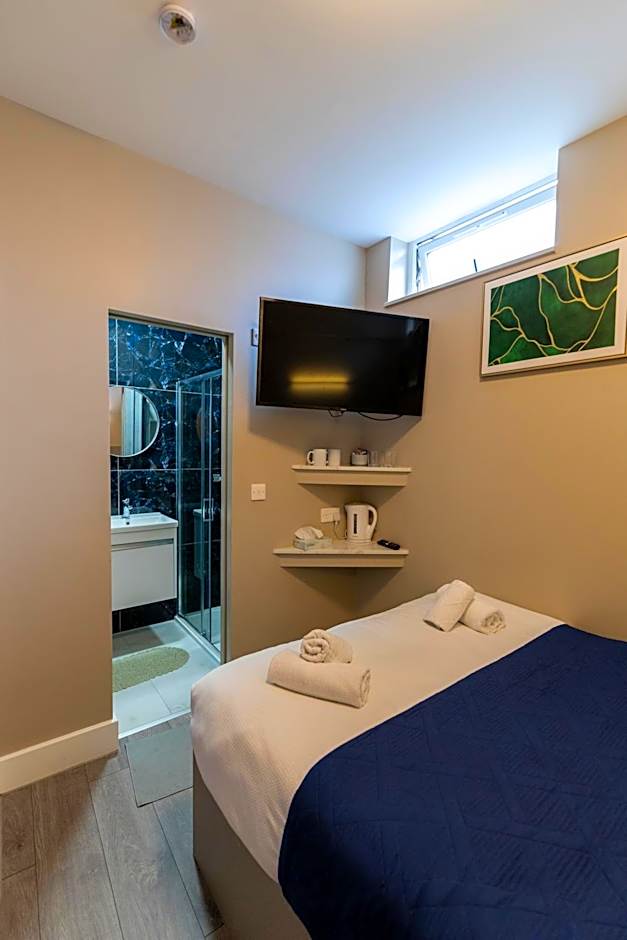 Paragraph Palmers Green - Tottenham Stadium