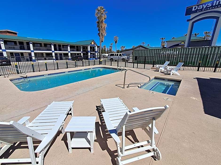Days Inn by Wyndham Safford, AZ