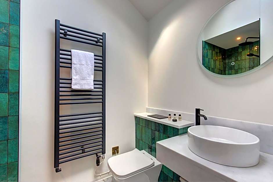 The Railway Hotel by Barefoot Retreats