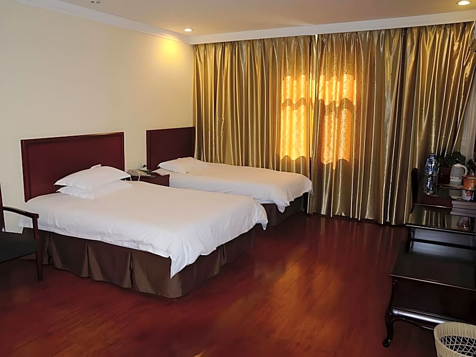 GreenTree Inn WeiFang QingZhou Middle HaiDai Road Electric Power Shell