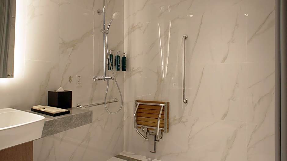 DoubleTree by Hilton Jakarta Bintaro Jaya