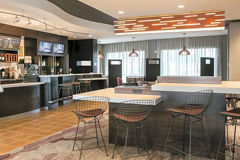 Courtyard by Marriott Omaha Bellevue at Beardmore Event Center