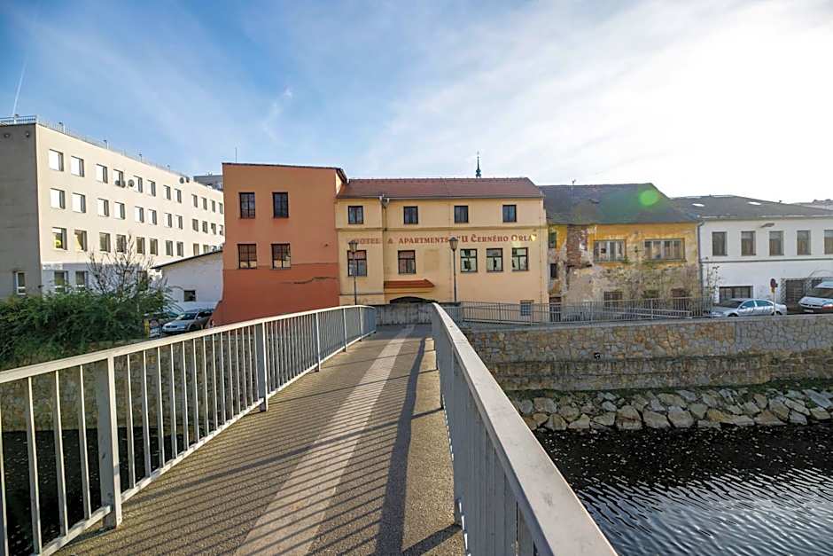 Hotel & Apartments U Černého orla