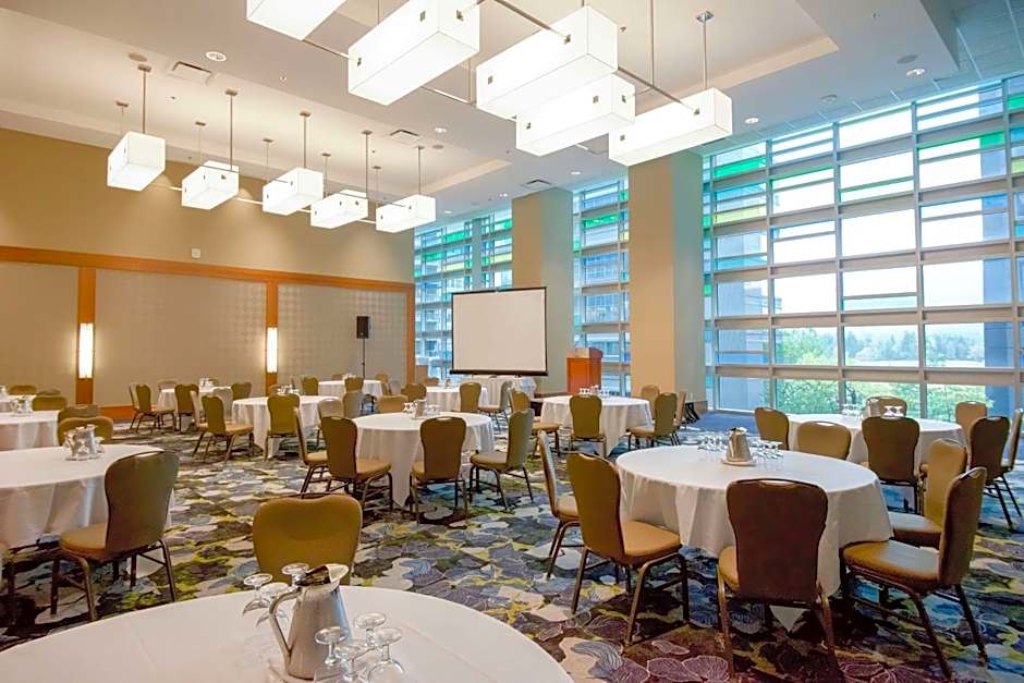 COAST COAL HARBOUR HOTEL by APA