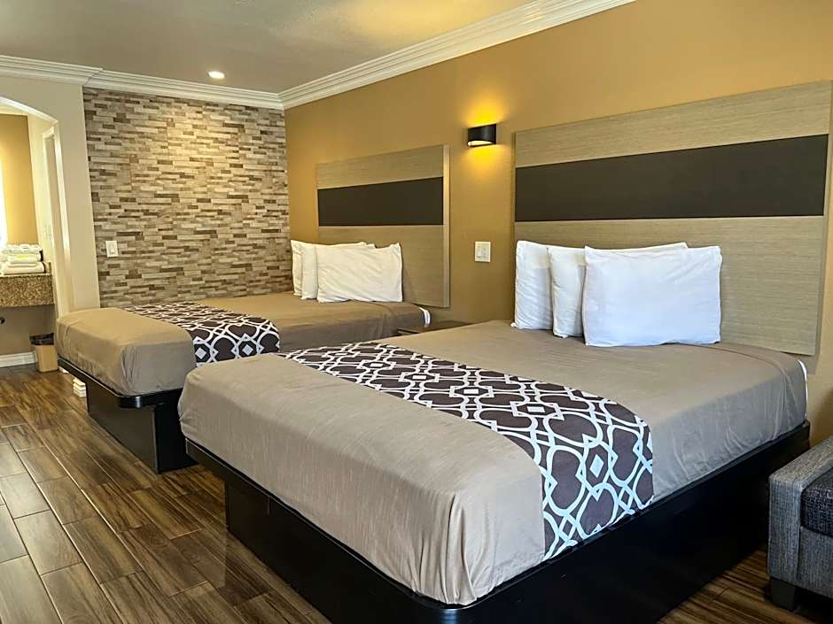 Industry Inn & Suites