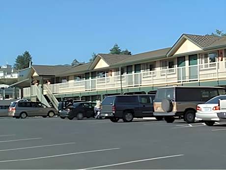 AmeriCoast Inn