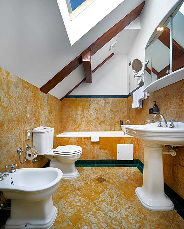 Charles Bridge Palace Hotel