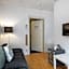 Port Hotel