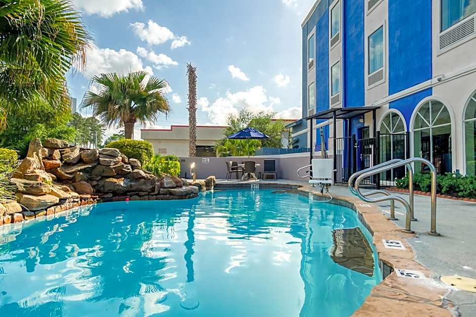 Comfort Inn & Suites Houston FM1960 - Champions