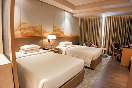 Standard Twin, Guest Room, 2 Twin/Single Beds - - INR 1000 F&B Credit, 1+1 on Selected Beverages (Happy Hours 17:00 -19:00 Hrs)