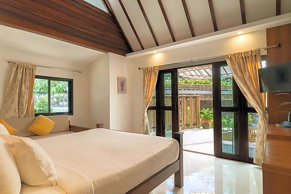 Photo 1 of 9 of Deluxe Bungalow