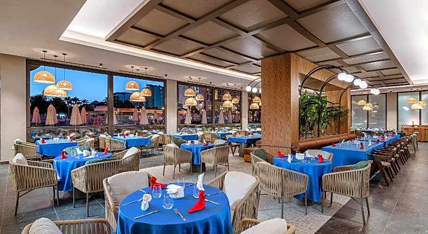 Kirman Sidera Luxury & Spa