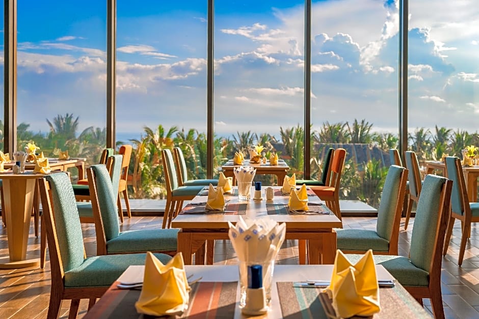 Sala Grand TuyHoa Hotel