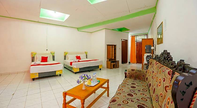 RedDoorz @ Tuktuk Danau Toba