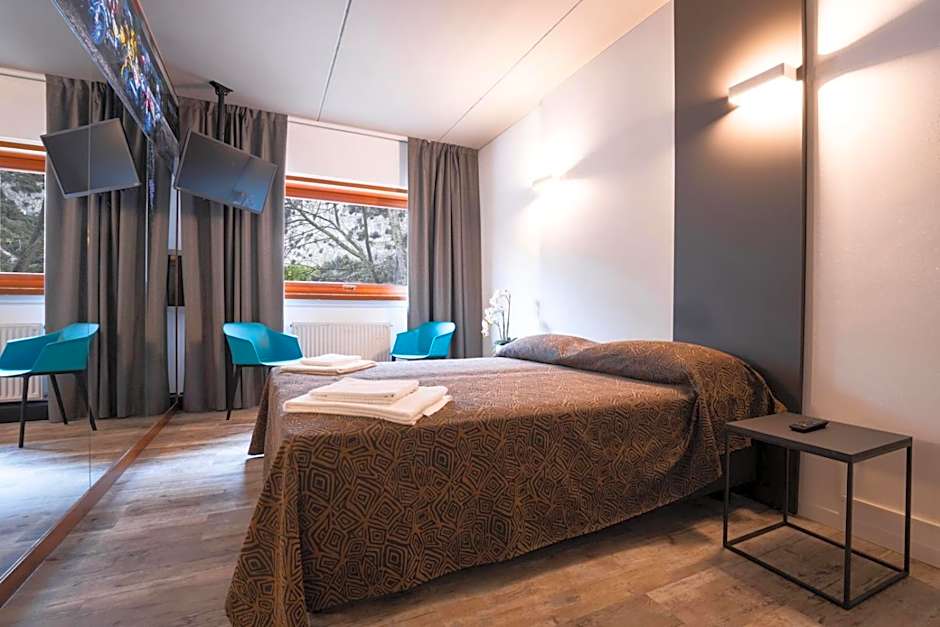 Photo 1 of 15 of Superior 1 Double Bed or 2 Beds