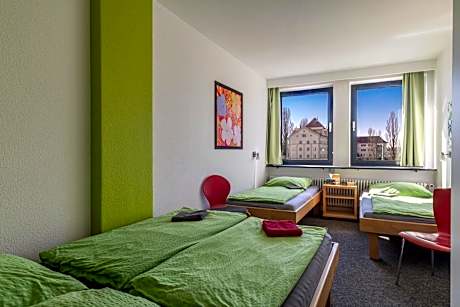 Classic Quadruple Room