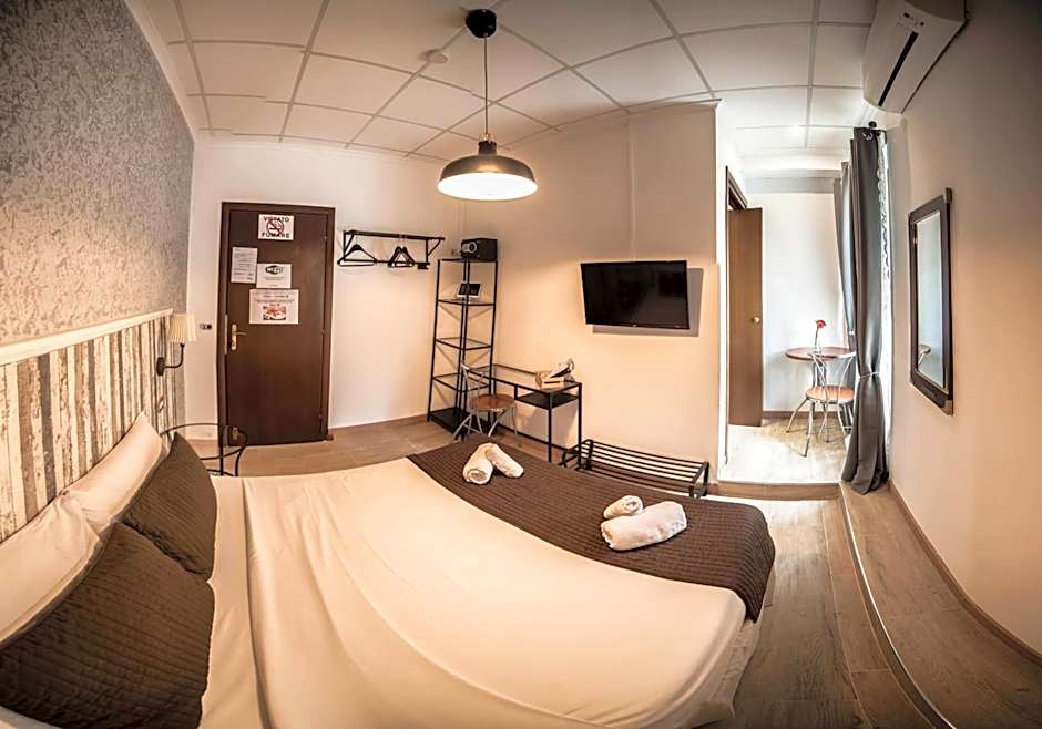 Galleria Frascati Rooms and Apartment