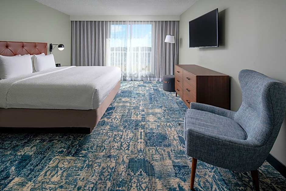 Four Points by Sheraton Suites Tampa Airport Westshore