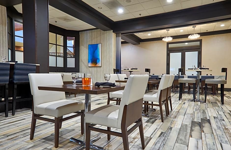 Hilton Knoxville