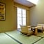 Kaminarimon Ryokan