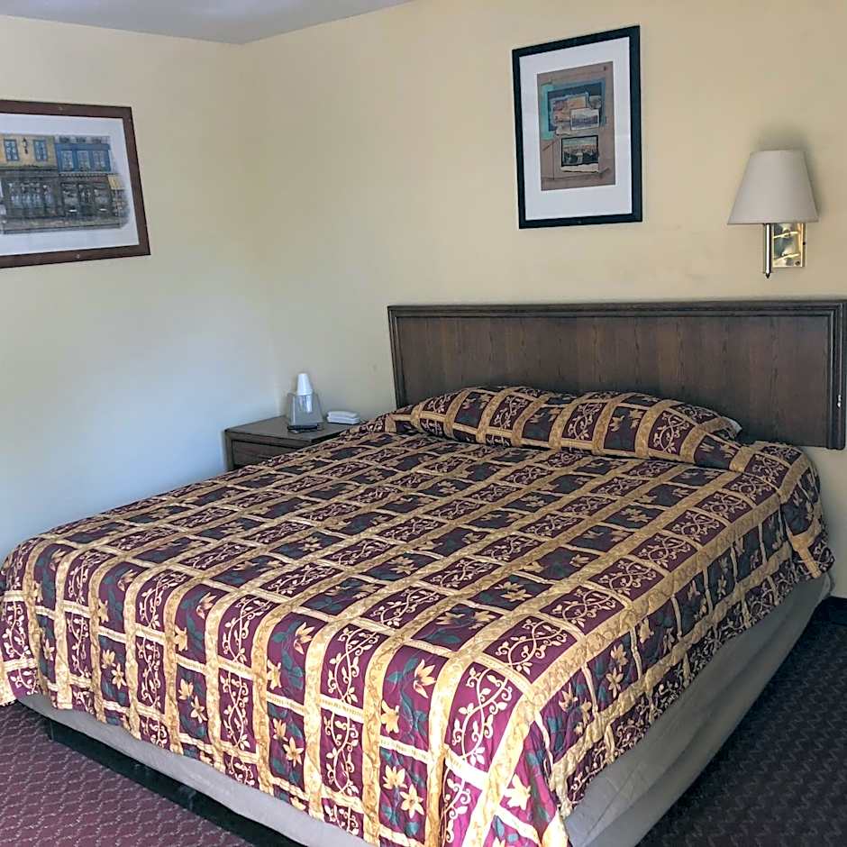 Country Host Inn