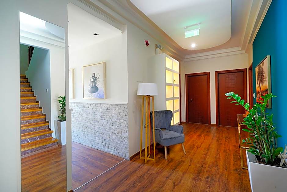 Kamelia & Semeli Hotel