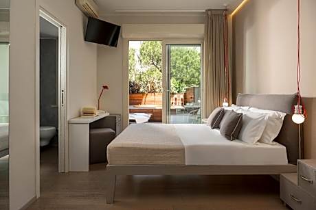 Deluxe Double Room with Balcony