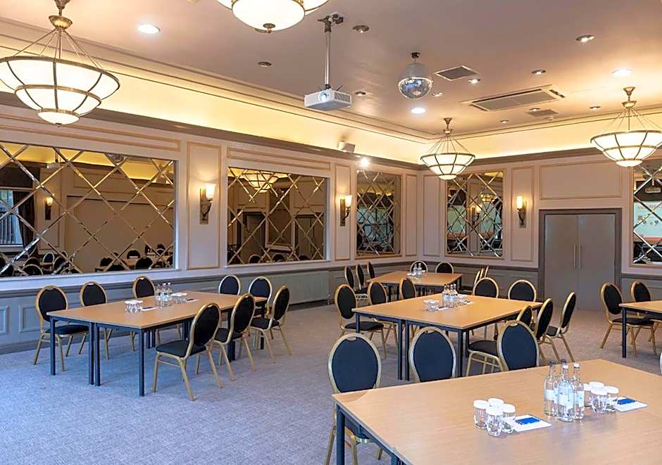 Hogs Back Hotel & Spa