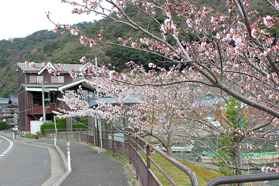 湖上館パムコ