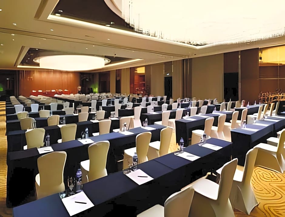 Howard Johnson IFC Plaza Ningbo Hotel