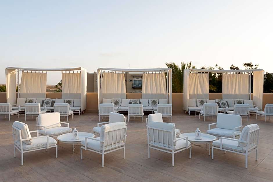 JAZ Neo Almazino, Almaza Bay