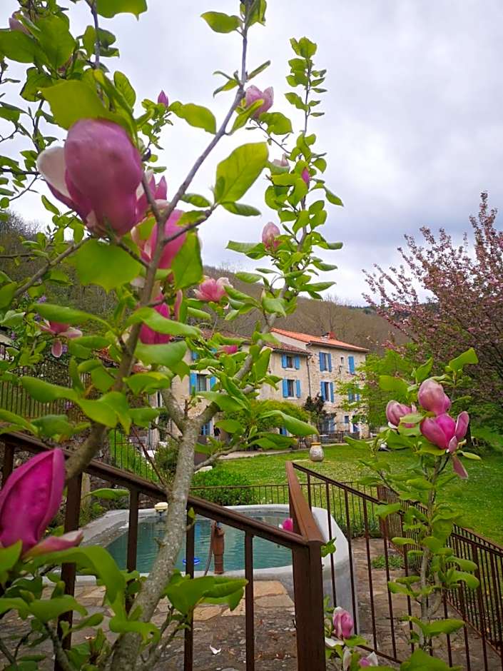 Nabat le Haut, chambre et table d'hotes