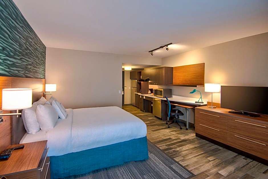 TownePlace Suites by Marriott Miami Airport