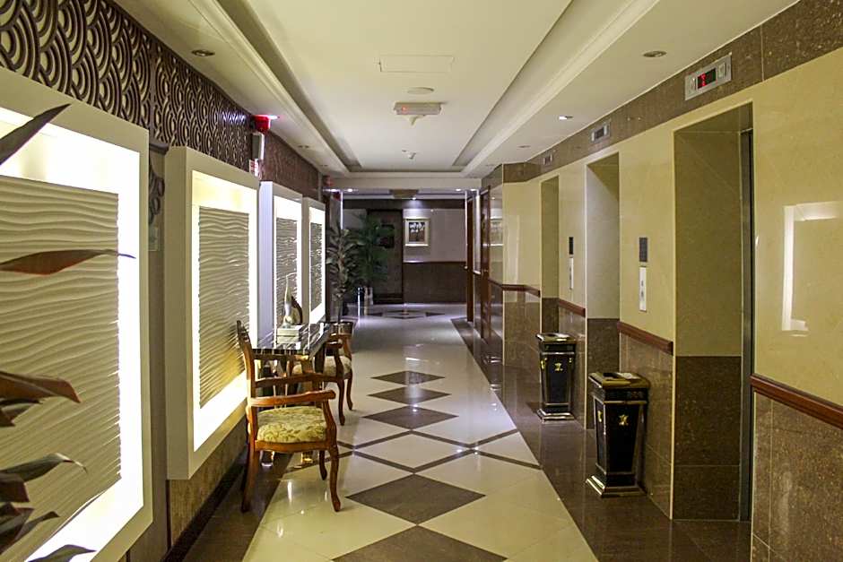 Clifton International Hotel