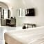 Sun Rocks Boutique Hotel - Caldera View Suites & Sunset Dining Experience